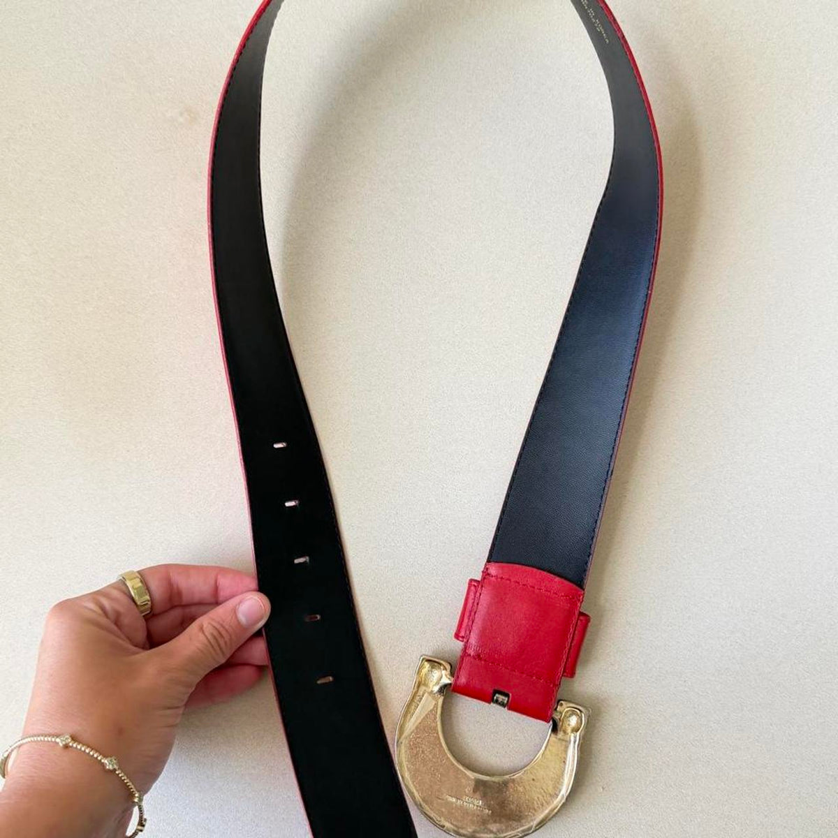 Vintage 1988 Liz Claiborne red genuine leather belt with gold tone buckle - photo 4
