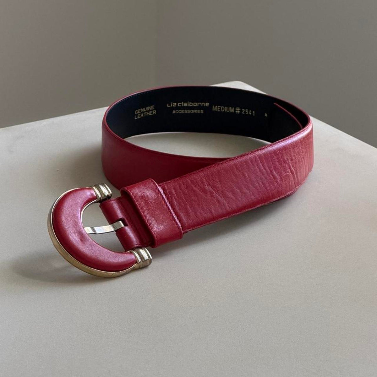 Vintage 1988 Liz Claiborne red genuine leather belt with gold tone buckle - photo 2