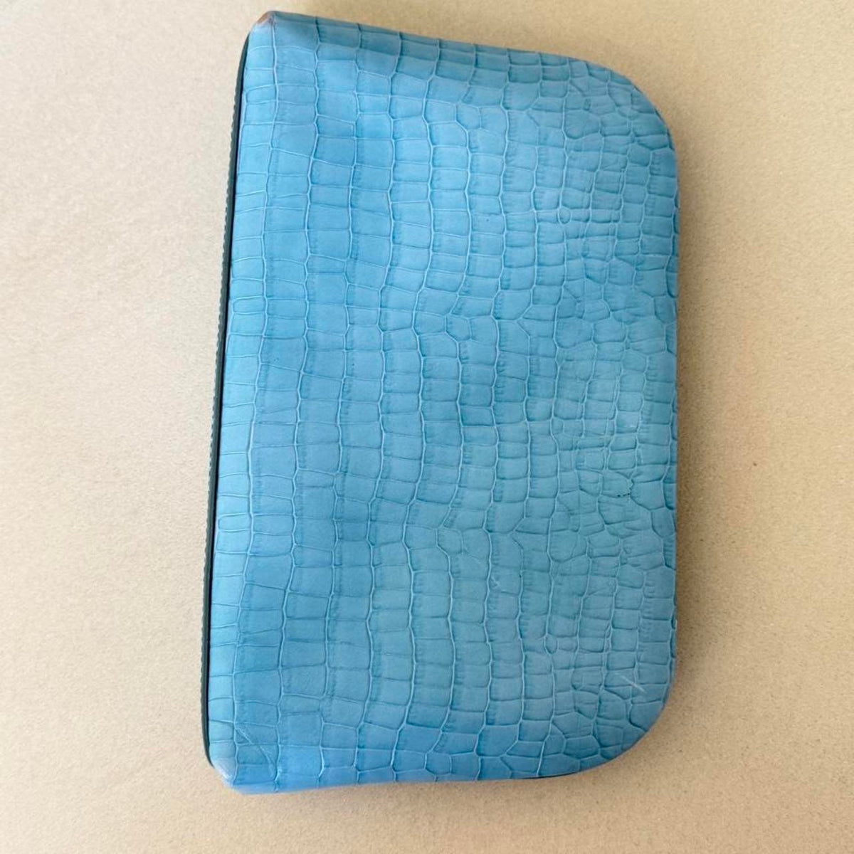 Vintage baby blue croc embossed genuine cowhide leather clutch with silver detail - photo 5
