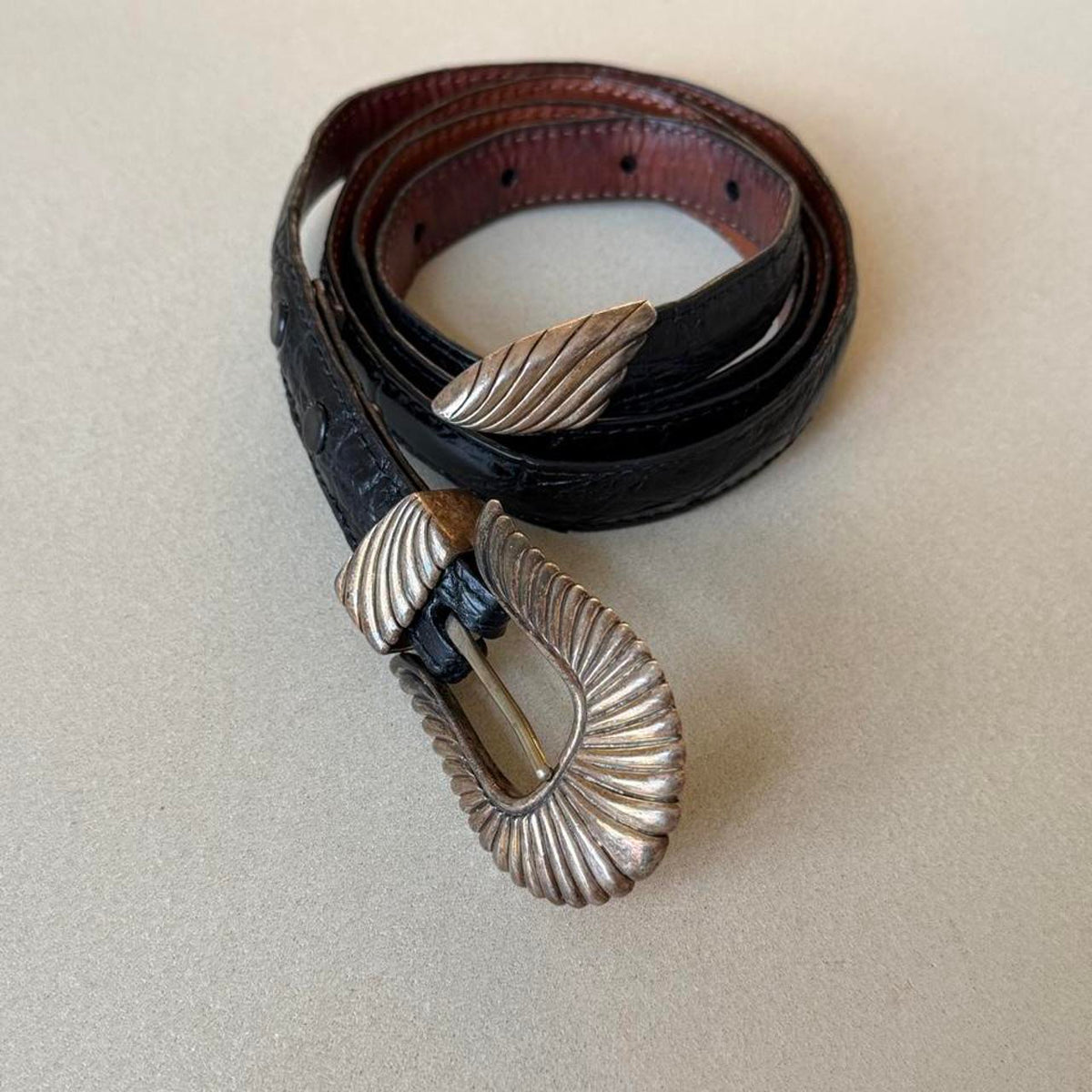 Vintage Douglas Magnus Black American Alligator Belt, Sterling Silver Buckle, 39 in - photo 2