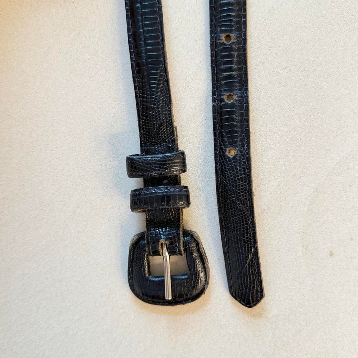 Vintage Black Croc Embossed Leather Belt with Silver Details, Made in USA, 32 in - photo 5