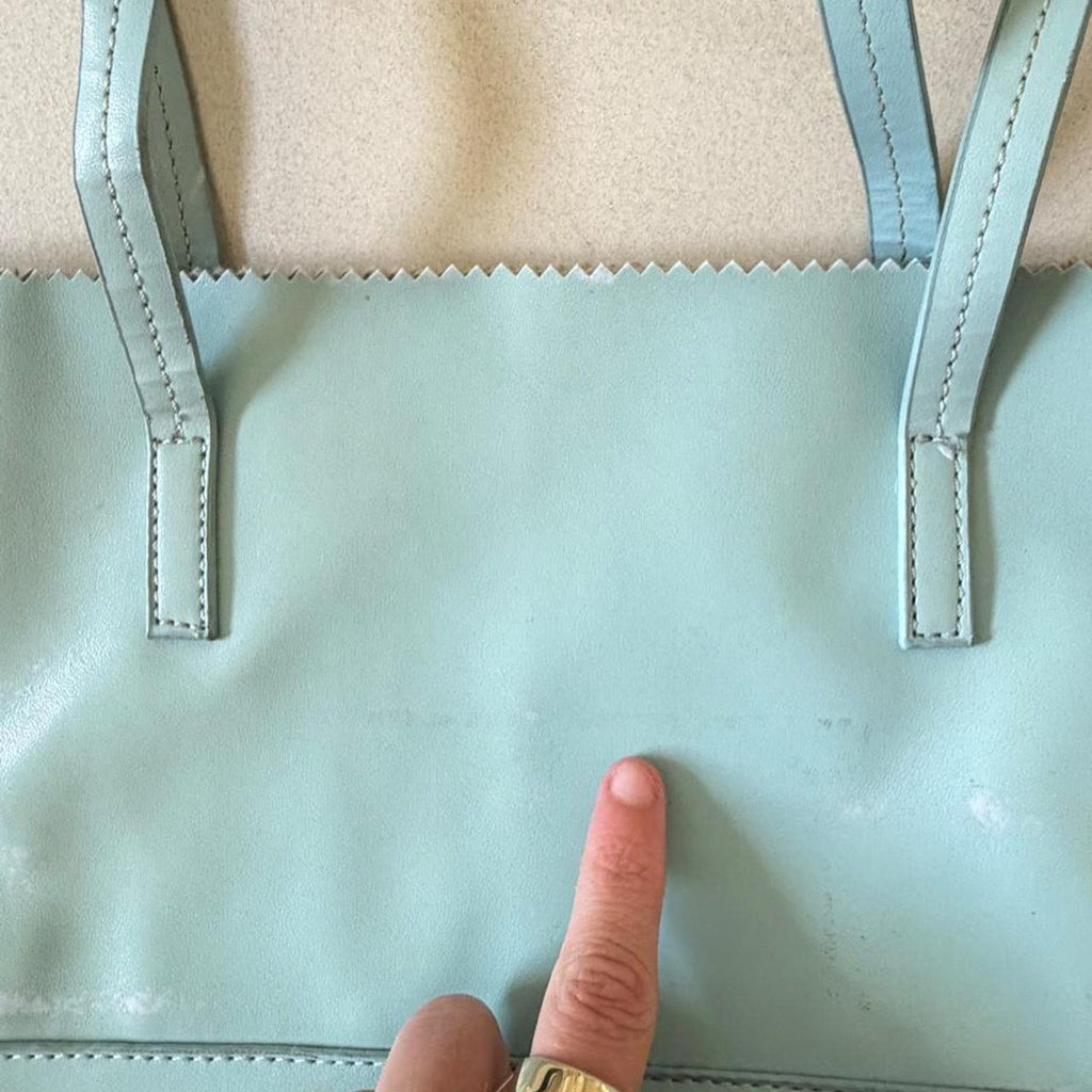 Vintage light turquoise genuine leather shoulder bag with suede lining - photo 8