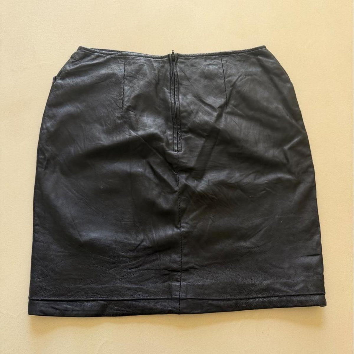Vintage Bagatelle Black Genuine Leather Mini Skirt, Size 8 - photo 2
