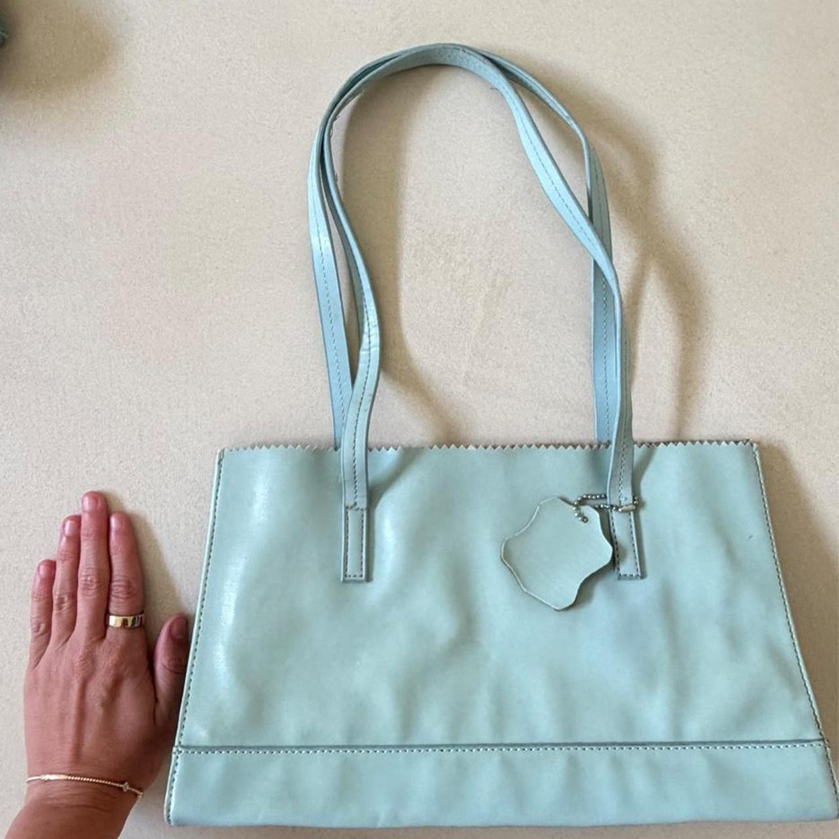 Vintage light turquoise genuine leather shoulder bag with suede lining - photo 2